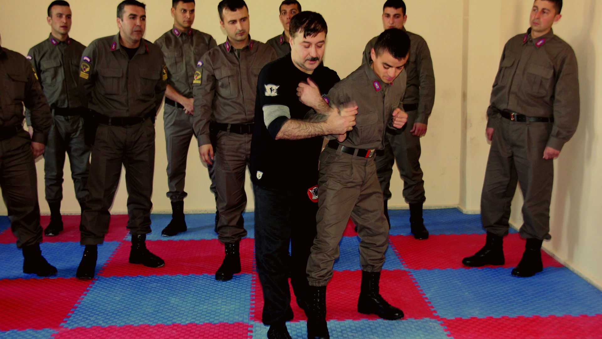 Birden Çok Rakibe Karşı Savunma